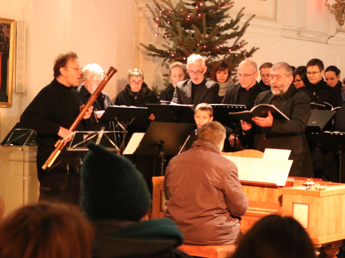 Koncert &quot;Parvule Pupule&quot; - Missa Nativitatis DNJC Marcina Mielczewskiego - kościół pokamedulski na Bielanach w Warszawie, 2014.