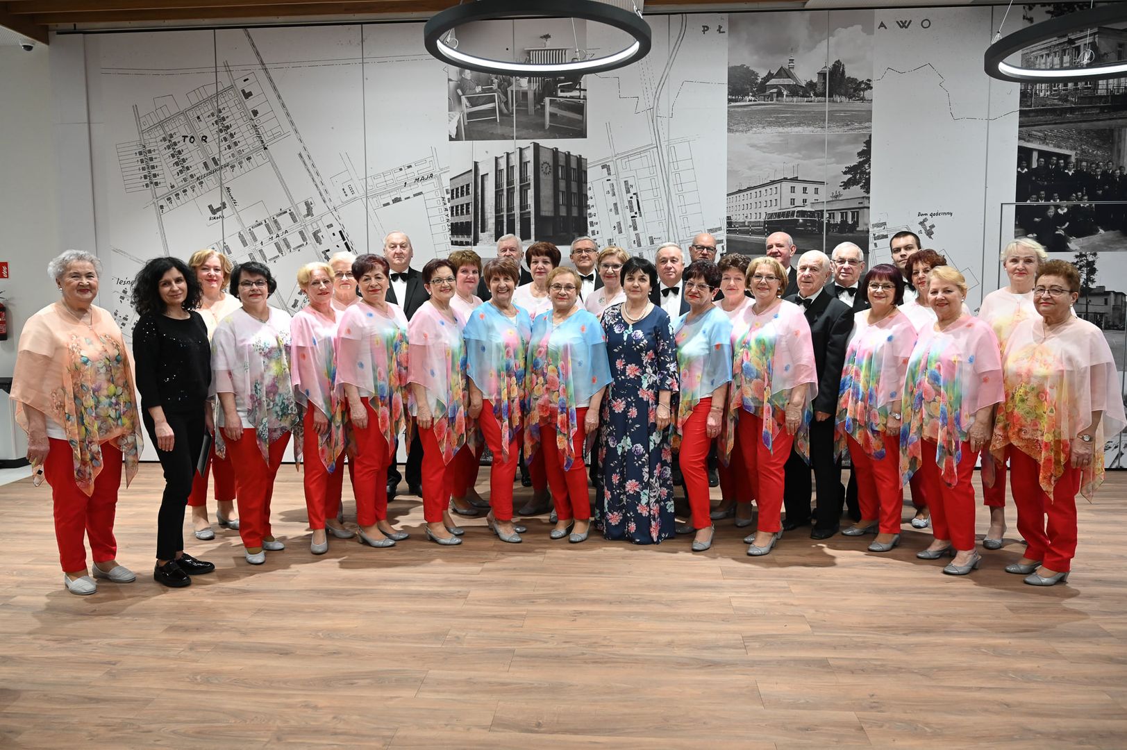 Chór Gaude Vitae wystąpił w Koncercie Walentynkowym w Centrum Aktywności Seniora w Stalowej Woli, w lutym 2022 r.