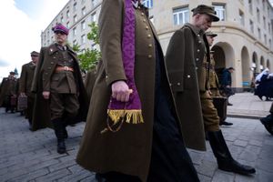 Miniatura Uroczystość odsłonięcia tablicy upamiętniającej Kapelanów Wojska Polskiego – ofiar zbrodni katyńskiej z 1940 roku.
