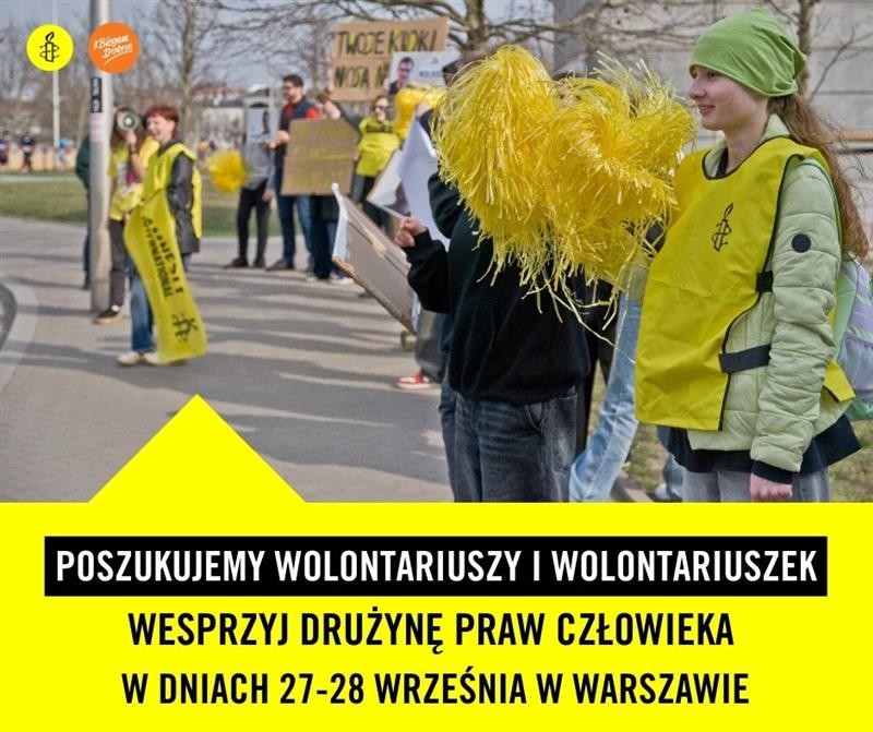 Wolontariusze i wolontariuszki na trasie Maratonu