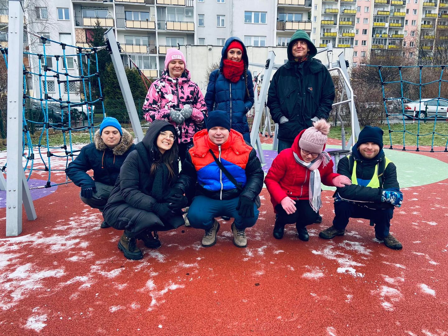zdjęcie grupowe uczestników klubu &amp;amp;amp;quot;Między Innymi&amp;amp;amp;quot;