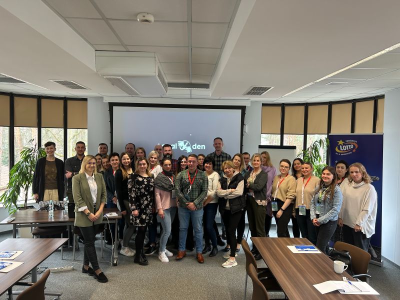 Prawniczka Natalia Kwiatkowska na szkoleniu na temat wolontariatu pracowniczego. 