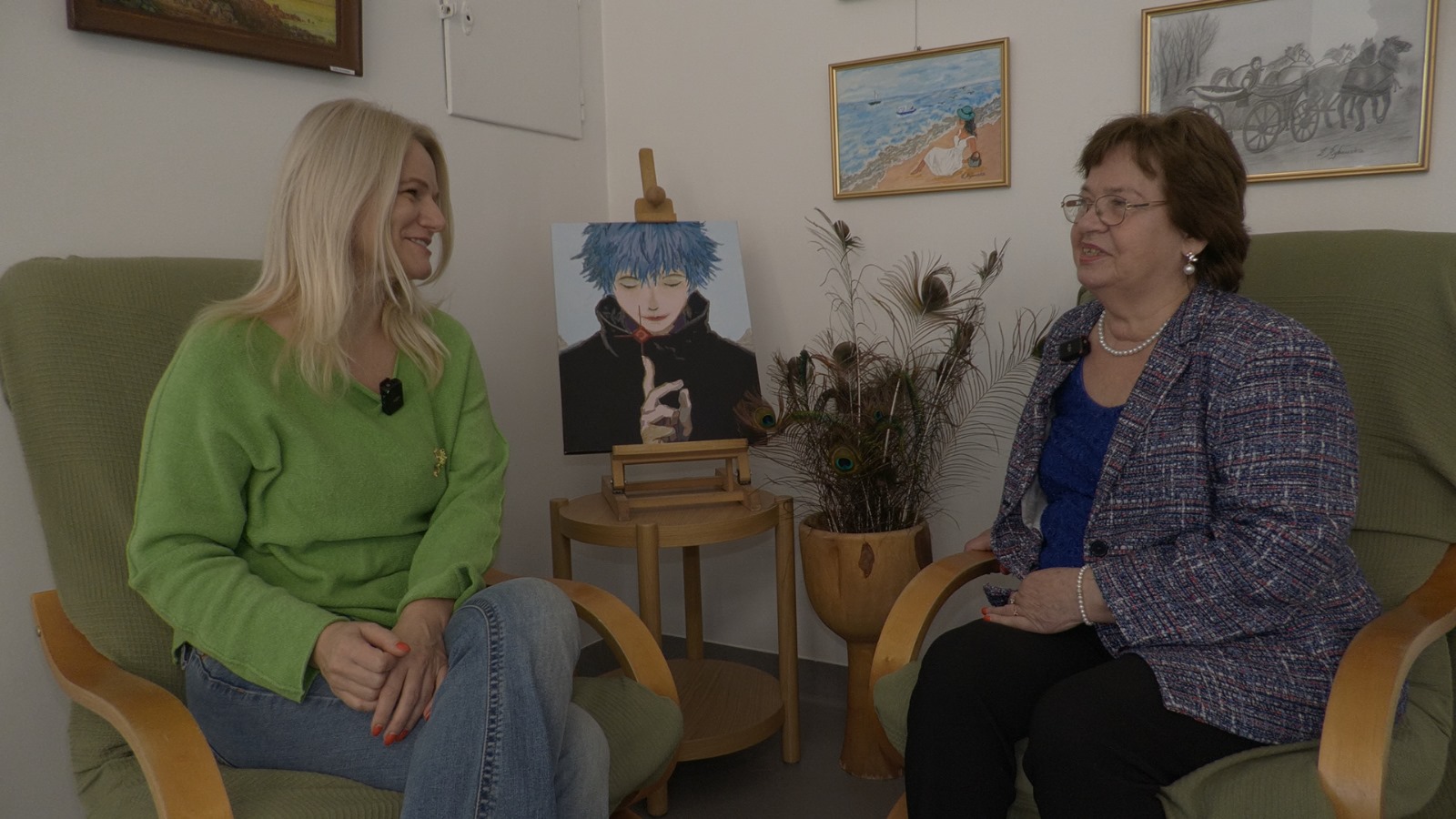 Zosia Rybowska z Klubu Seniora "Pod Cisem" - podczas wydarzenia zamierza dokończyć malowany portret magika.