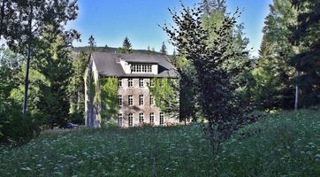 Miniatura Siedziba Fundacji "In Situ" / Rezydencja artystyczna "Villa Rosa"