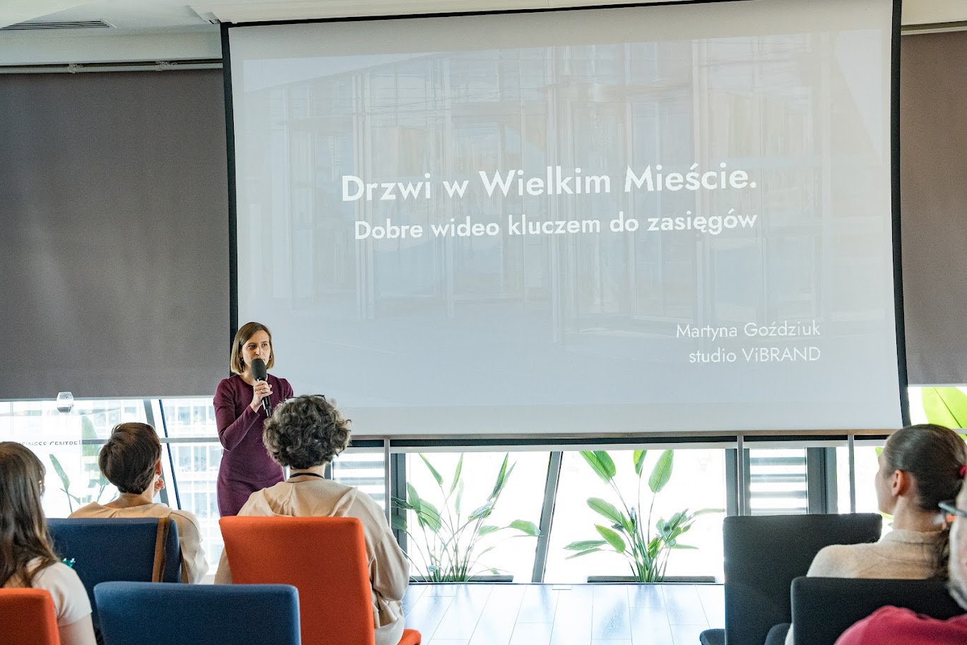 Martyna Goździuk występuje na konferencji Dobra Marka NGO w Gdańsku.