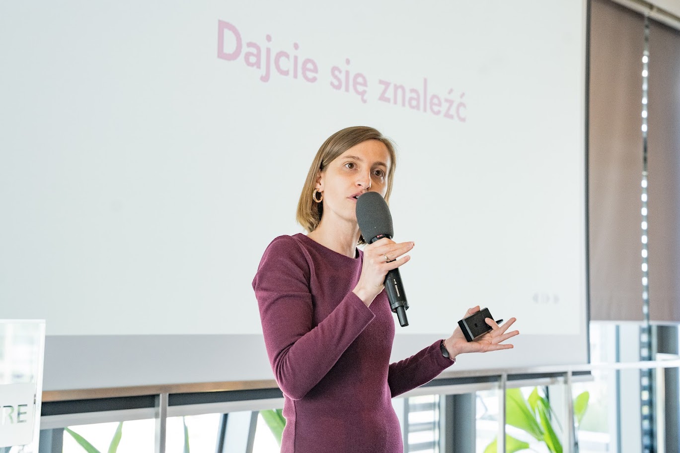 Martyna Goździuk występuje na konferencji Dobra Marka NGO w Gdańsku.