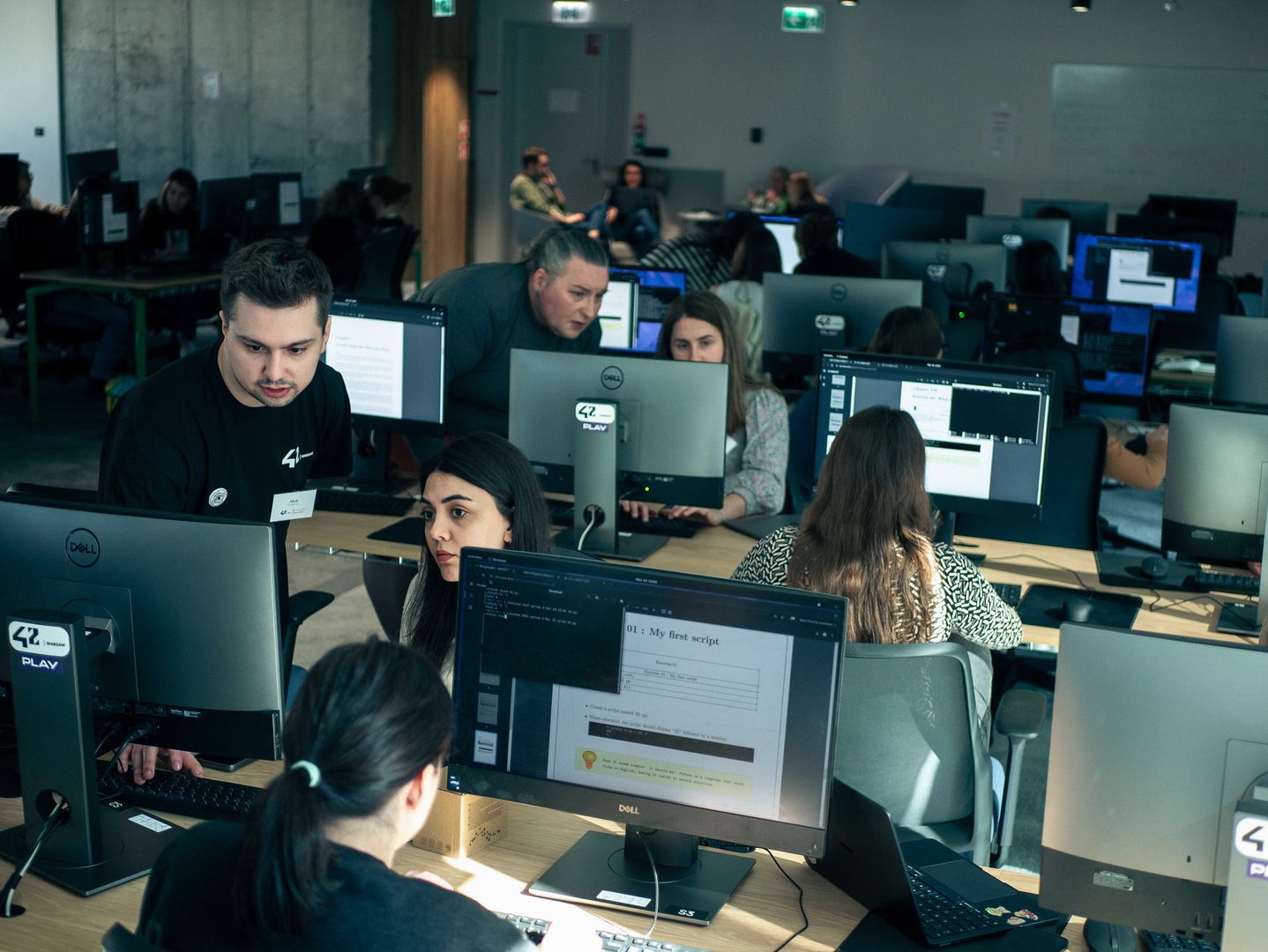 Wnętrze kampusu szkoły programowania 42 Warsaw