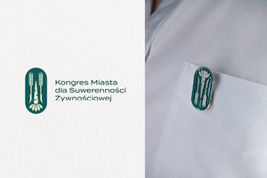 Miniatura Odpowiadamy za projekt identyfikacji wizualnej dla Kongresu Miasta dla Suwerenności Żywnościowej. Miała ona nawiązywać nie tylko do plonów ziem Polski, ale również sygnalizować odpowiedzialność i gotowość do działania, stąd nawiązanie do tradycji widoczne w symbolu koso-kłosa.